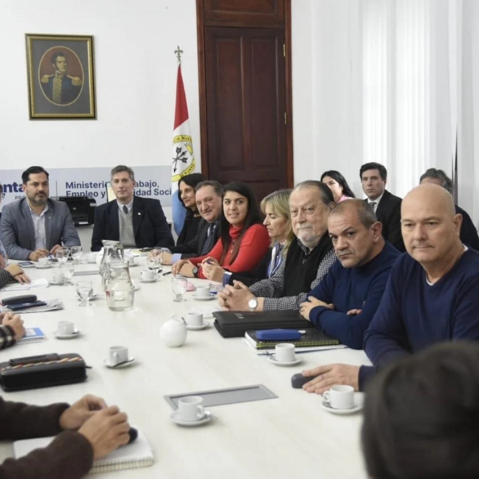 Paritaria a cuarto intermedio