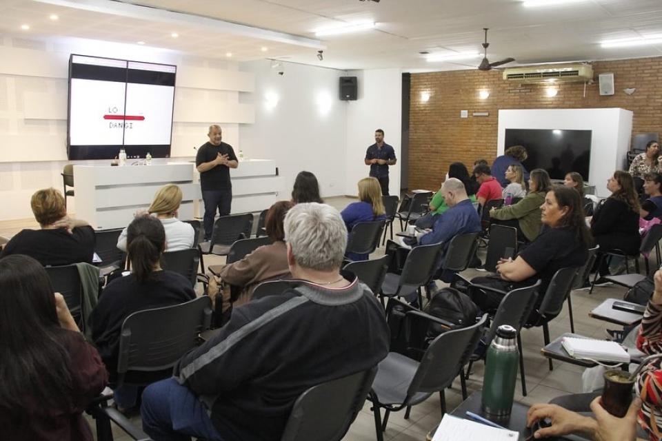  Capacitación en Redes Digitales