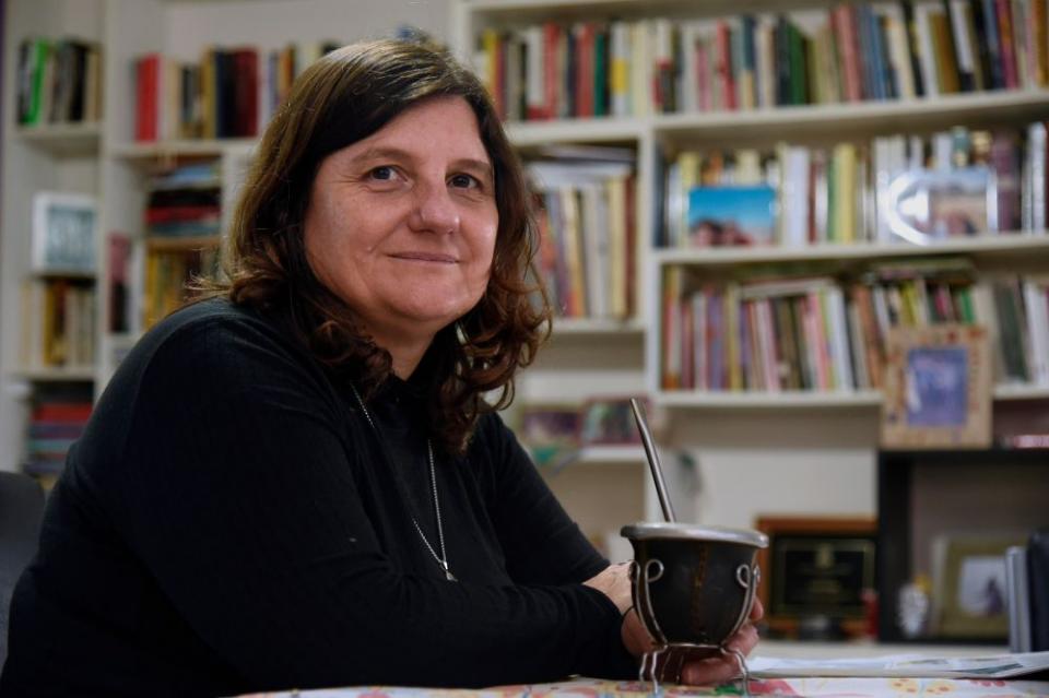 28 jun. Presentación de libro de Sonia Tessa