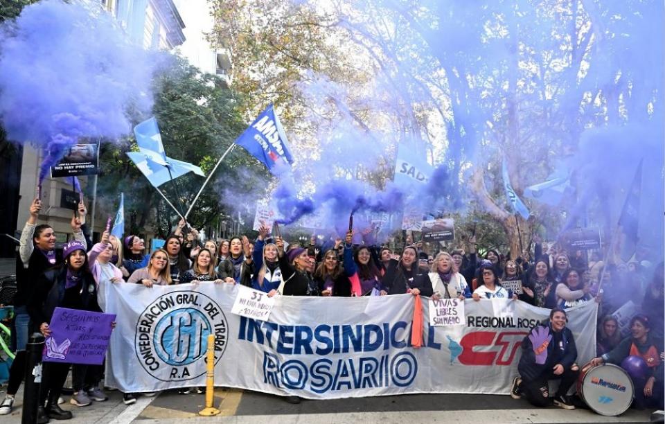 3 J Marchamos juntas
