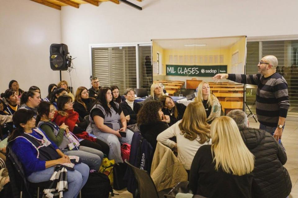 Pablo Pineau en conversatorio