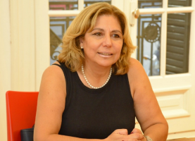 Diálogo con la Ministra de Salud