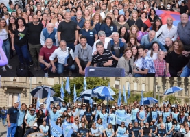 Cuando el gobierno cierra puertas abrimos espacios